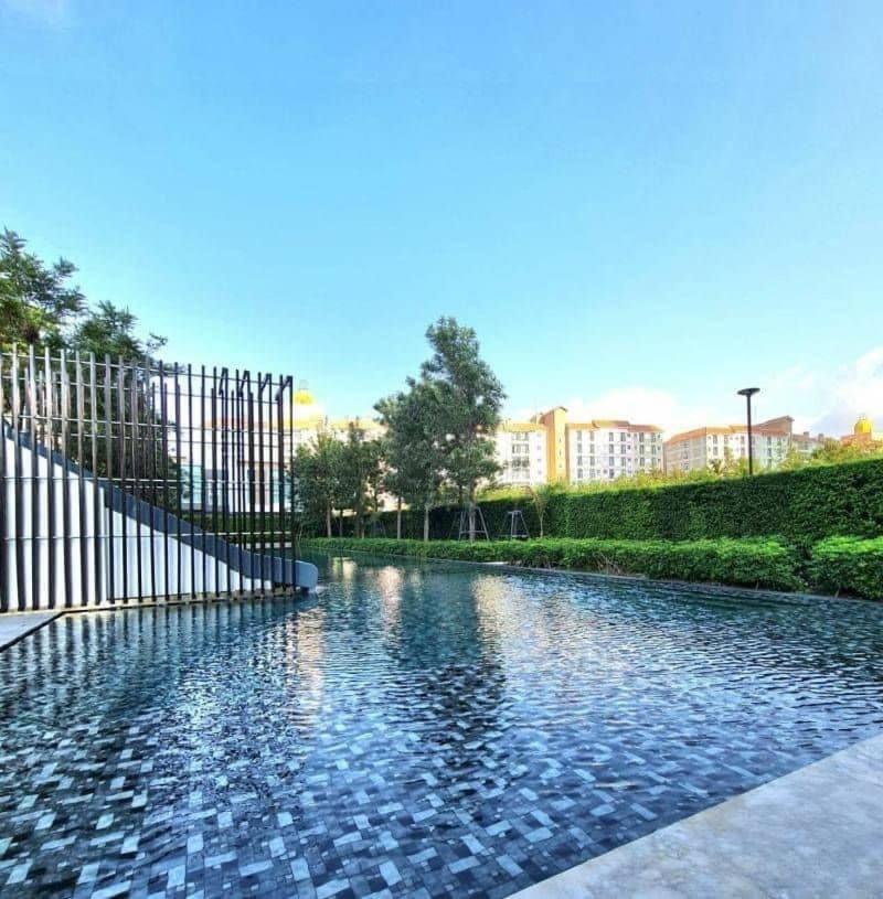 Veranda Residences Pattaya By Phung Pantai Jomtien Bagian luar foto