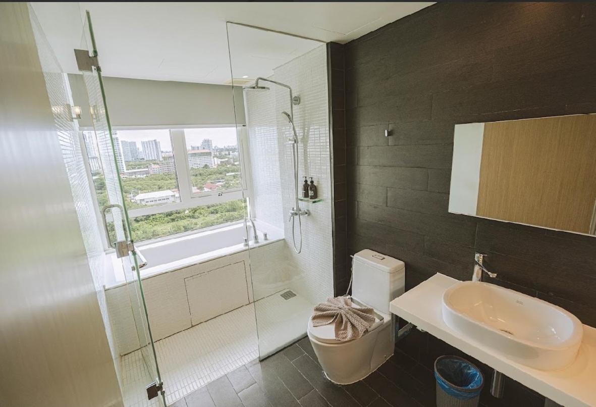 Veranda Residences Pattaya By Phung Pantai Jomtien Bagian luar foto